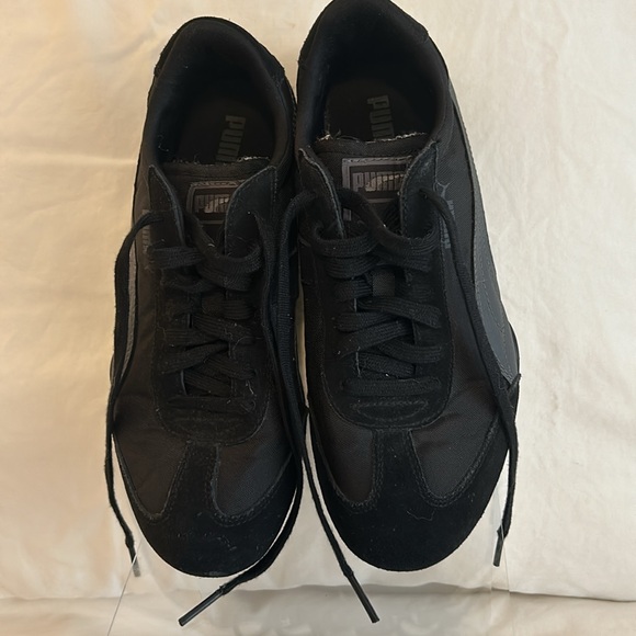 Women’s Puma sneakers, black , size 6.5 US - Picture 6 of 8